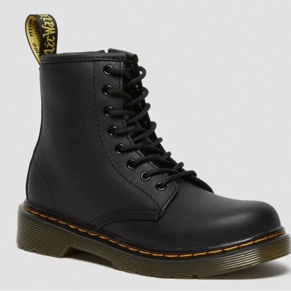 DR. Martens JUNIOR 1460 SOFTY T LEATHER LACE UP BOOTS Size 12